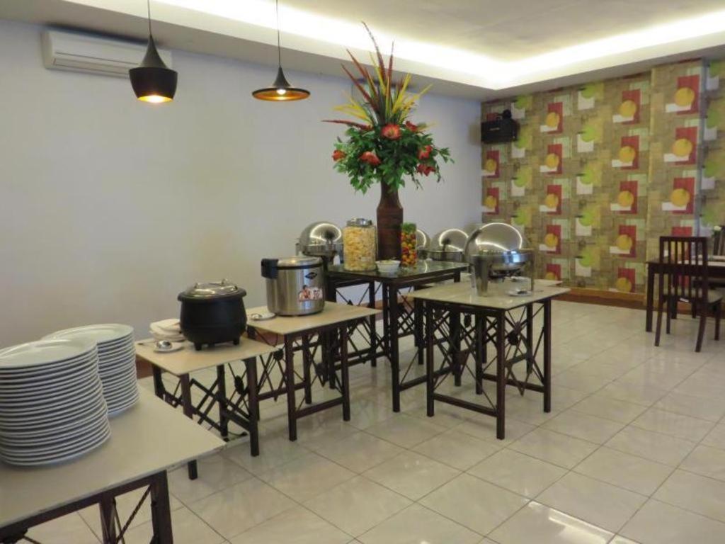 Insumo Palace Hotels & Resorts Kediri  Exterior foto